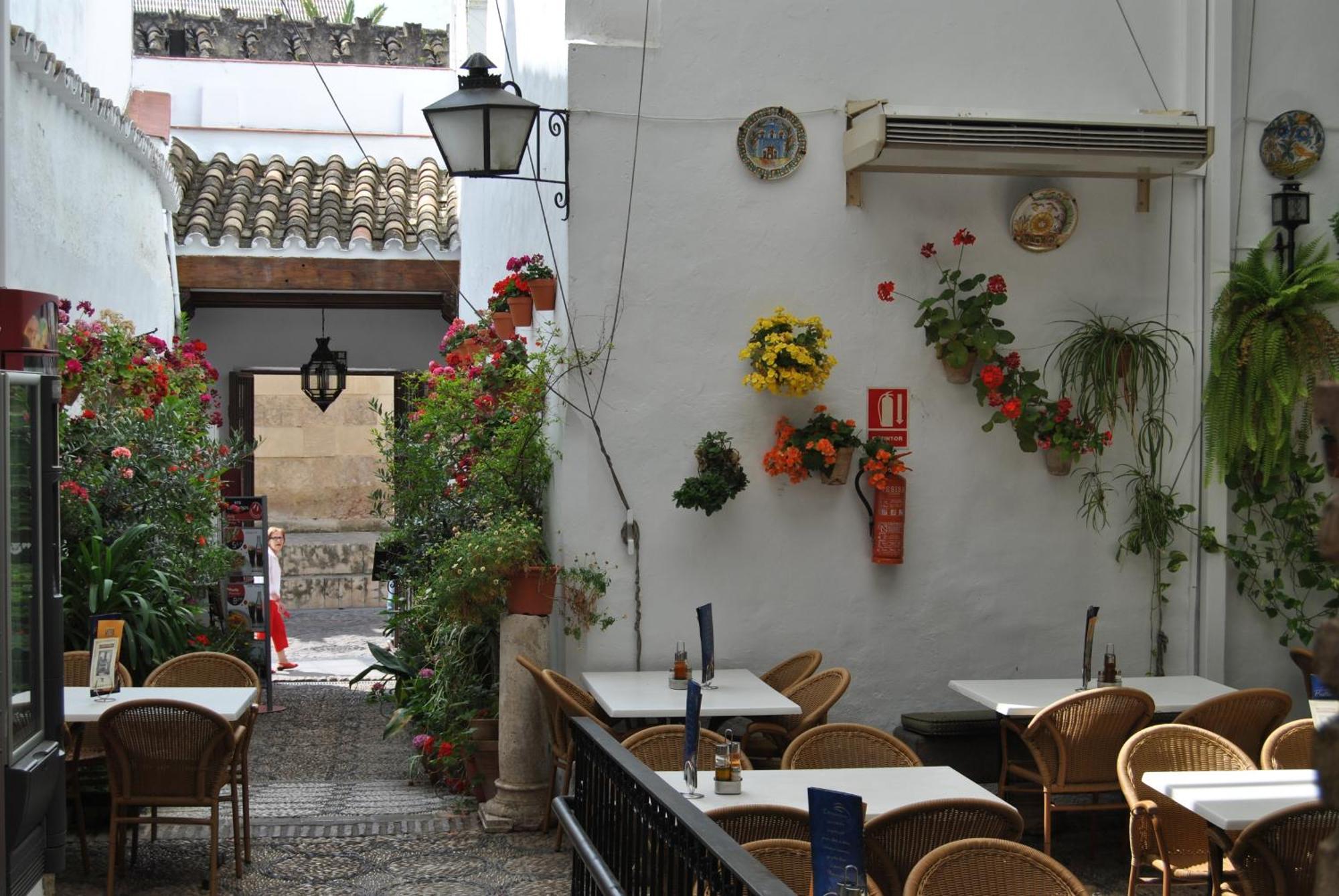 Los Patios — Photos 1